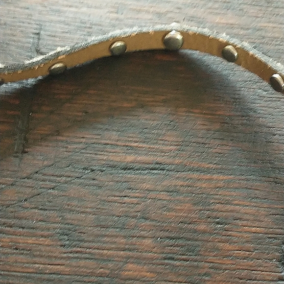 Unisex Leather Wrap Bracelet - Picture 5 of 5